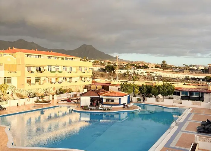 Paraiso Marina Palace Apartment