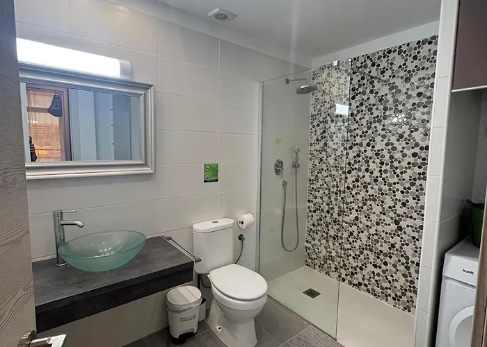 Paraiso Marina Palace Apartment *