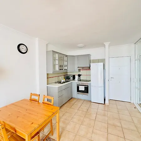 Paraiso Marina Palace Apartment *