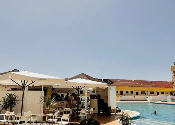 Paraiso Marina Palace *