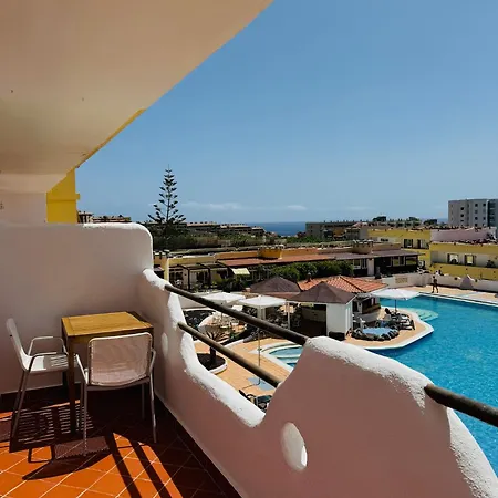 Ocean Montain Pool View In Playa Paraiso